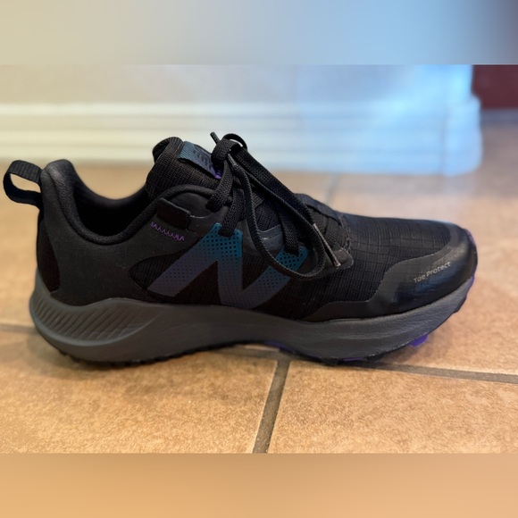 NEW BALANCE NITREL V4  trail running shoes- WOMENS- New - size 6.5 - Picture 7 of 8